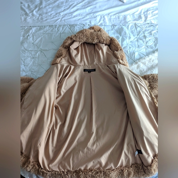 Luxurious Faux fur hooded jacket- large Boston Proper - Picture 3 of 6